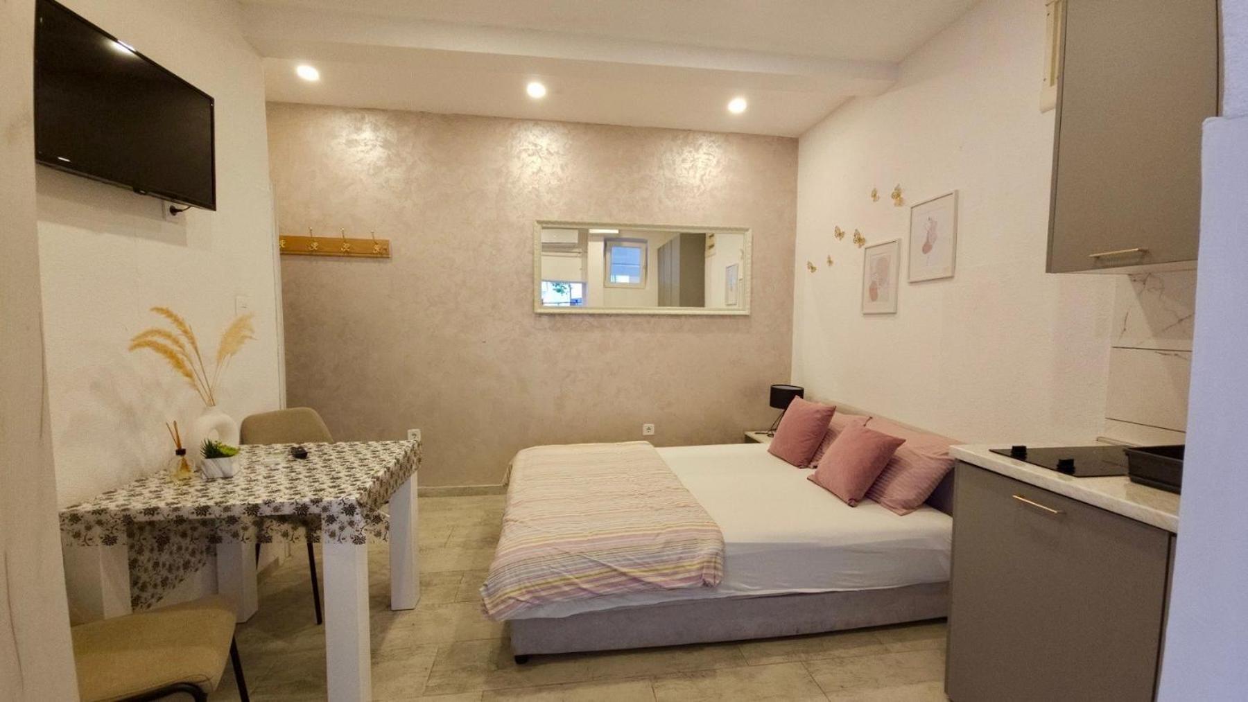 Banicevic Apartmani Ðenovići Esterno foto