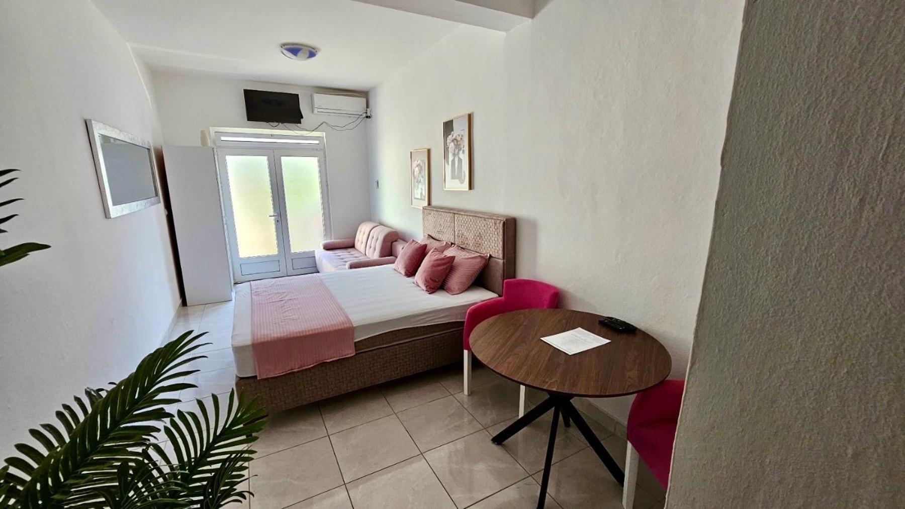 Banicevic Apartmani Ðenovići Esterno foto